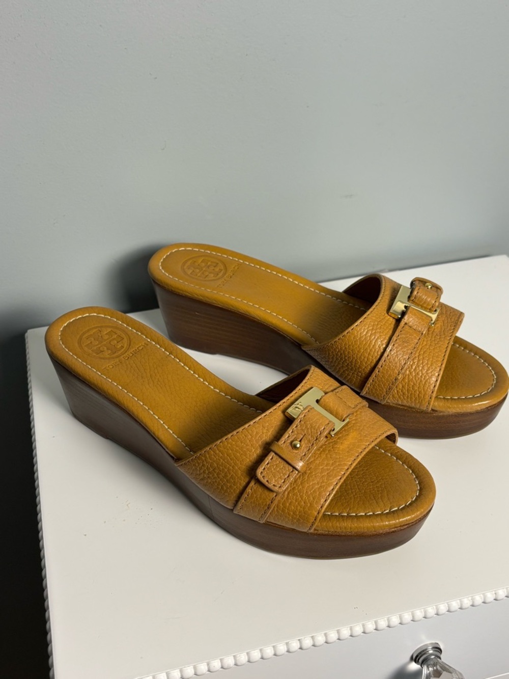 Tory Burch Cognac Leather Slide Sandals - Size 8